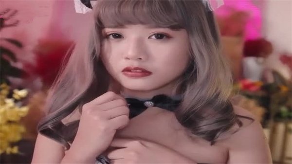 极品抖M萝莉沦为私人肉便器，随意使用！