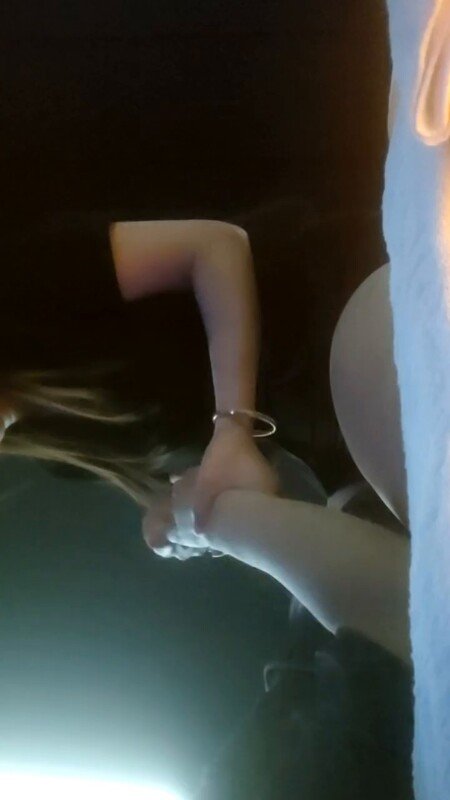 实拍勾搭足疗店巨乳女技师！凯迪拉克车内狂揉奶子打飞机口爆全套