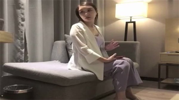 全国探花男爵高端登场，超级美女痴迷口交深舔菊穴