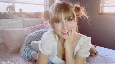 饥渴继妹情人节抛下男友 在哥哥房间忘情自慰被偷拍 INDIGO WHITE